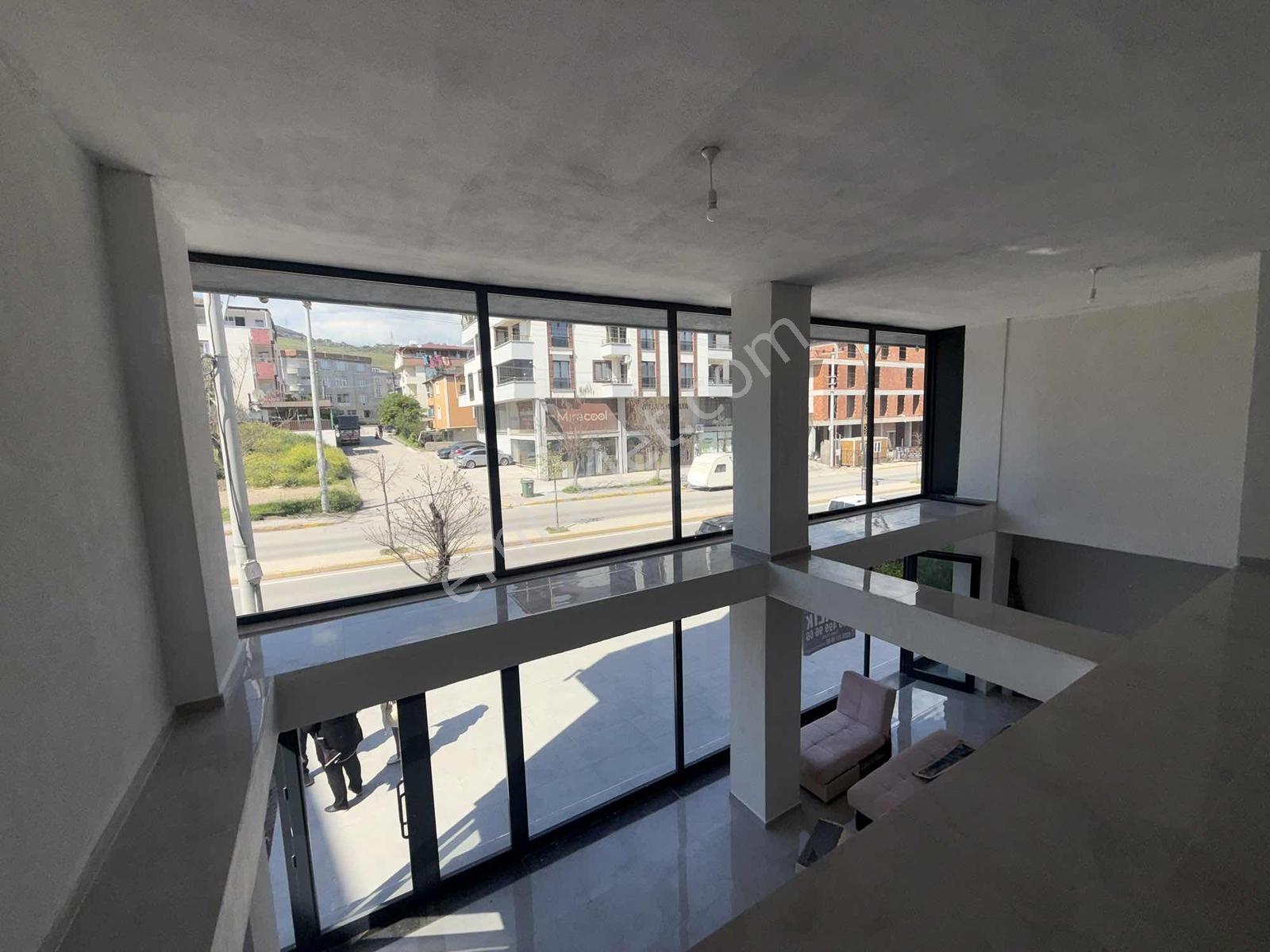 Tarcanlardan Yavuz Sultan Selim De 800 Metre Kare Kiralık Dükkan - Görsel 7