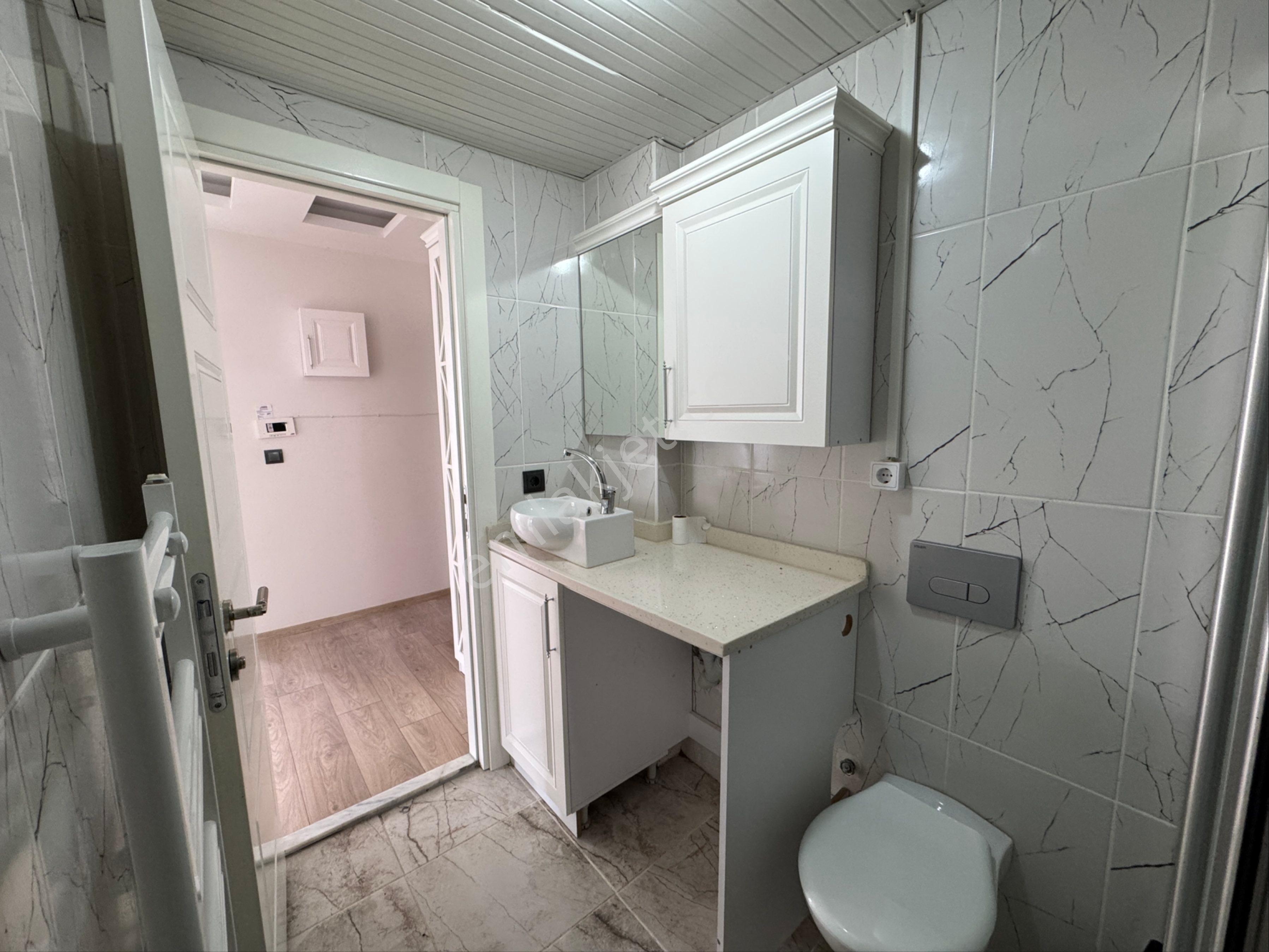 Reşatbey'de Vali Konağı Karşısında 2+1 Açık Mutfak Kiralık Daire - Görsel 10
