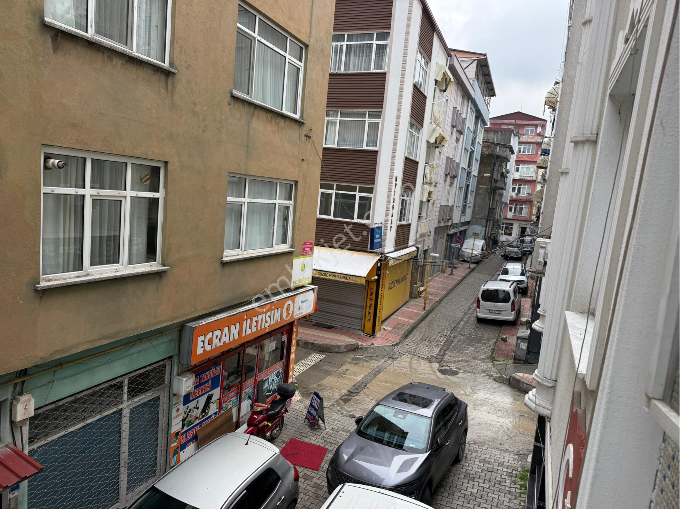 Ciftlik Mahallesinde İci Temiz Satılık Daire - Görsel 2