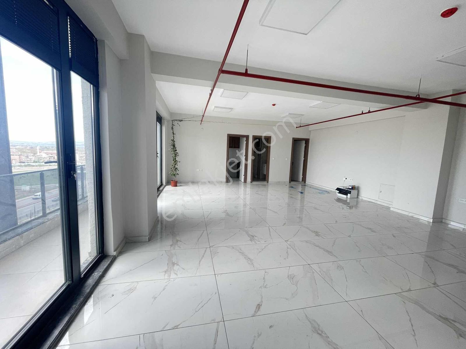 Osmangazide Yalova Yoluna Cephe Satılık Ofis - Görsel 18