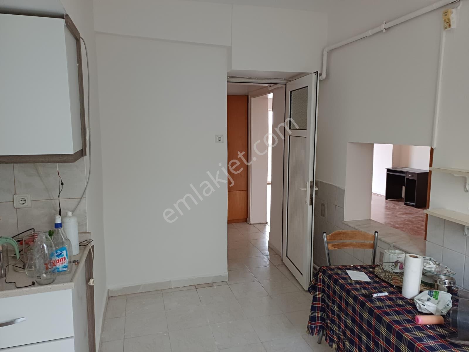 Aşağı Ayrancı Platin Sokakta Kombili Otoparklı Katta Manzaralı 3+1 Kiralık Daire Eids Onaylı - Görsel 9