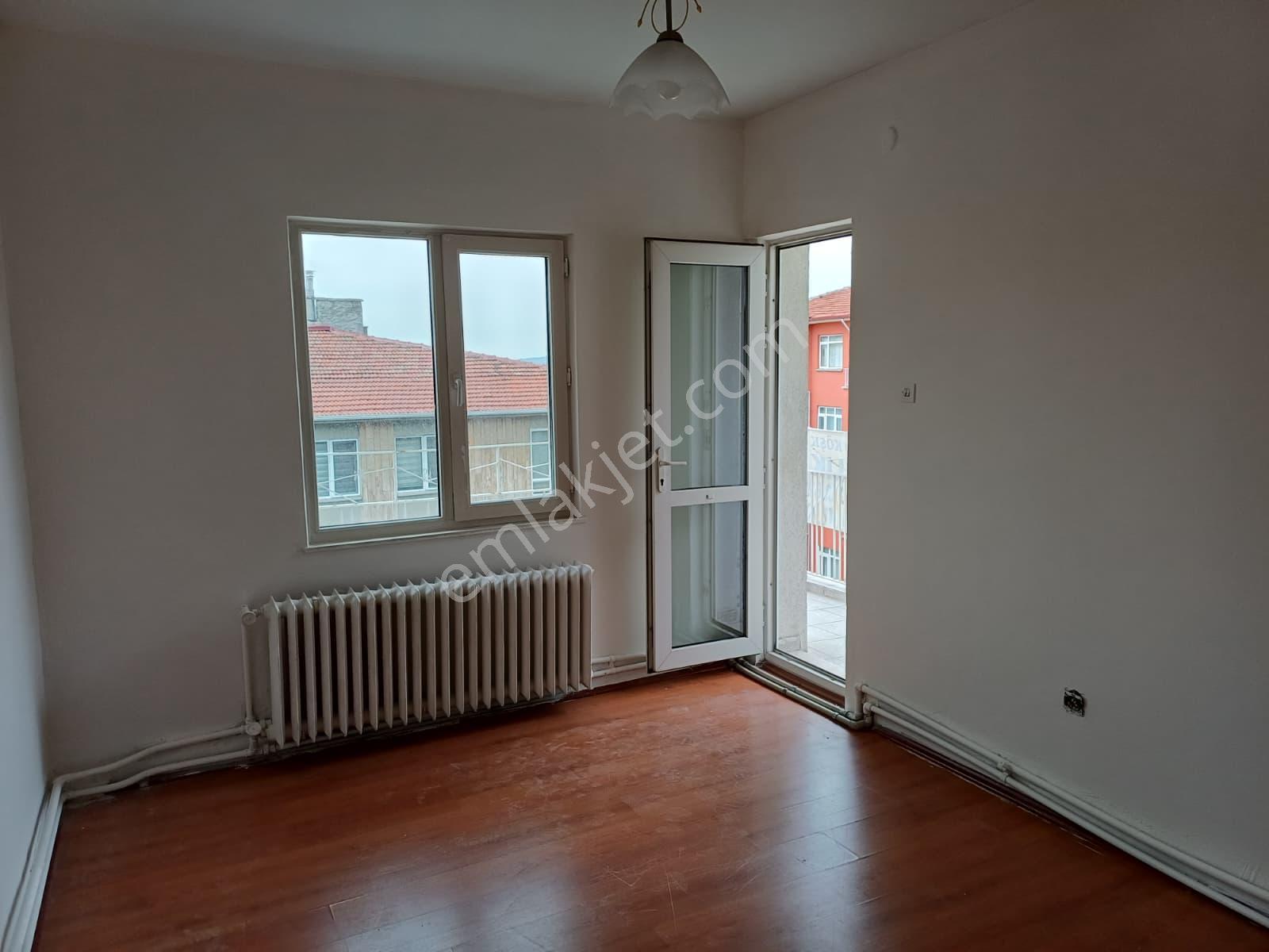Aşağı Ayrancı Platin Sokakta Kombili Otoparklı Katta Manzaralı 3+1 Kiralık Daire Eids Onaylı - Görsel 26
