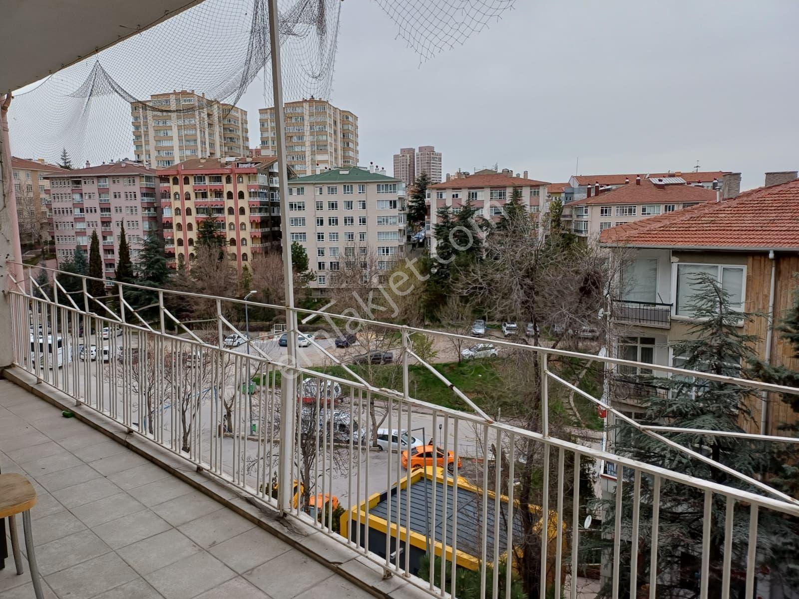 Aşağı Ayrancı Platin Sokakta Kombili Otoparklı Katta Manzaralı 3+1 Kiralık Daire Eids Onaylı - Görsel 36
