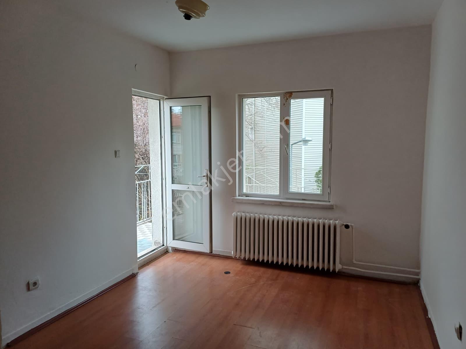 Aşağı Ayrancı Platin Sokakta Kombili Otoparklı Katta Manzaralı 3+1 Kiralık Daire Eids Onaylı - Görsel 28