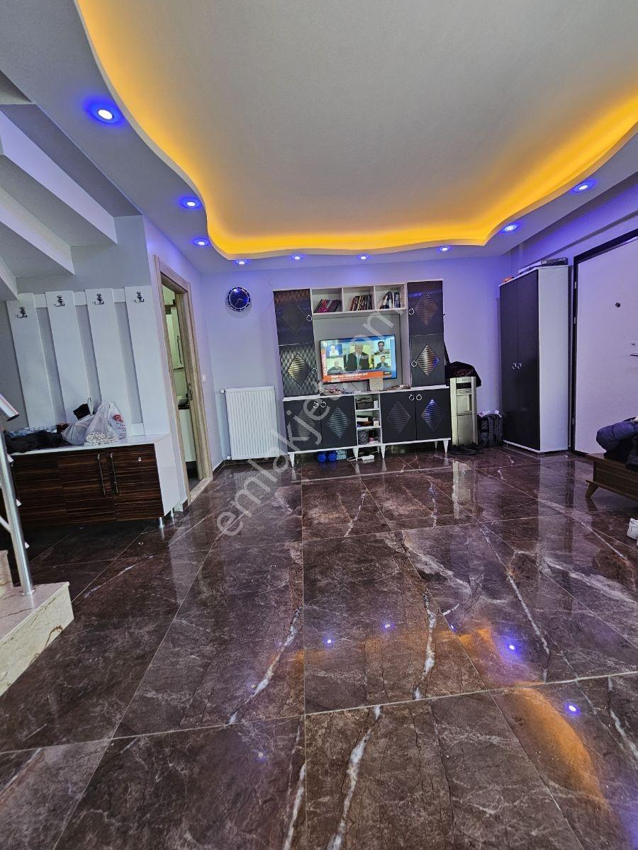 Yeni Foçada Deniz Manzaralı, Teraslı 3+1 Eşyalı Satılık Villa - Görsel 13