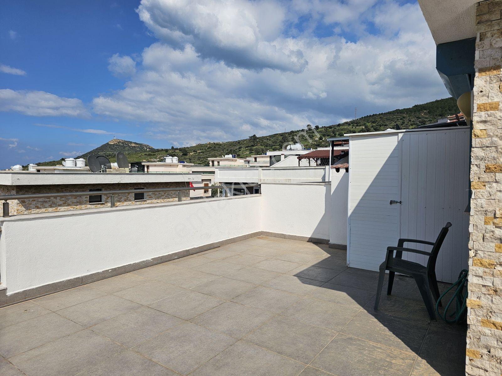 Yeni Foçada Deniz Manzaralı, Teraslı 3+1 Eşyalı Satılık Villa - Görsel 29