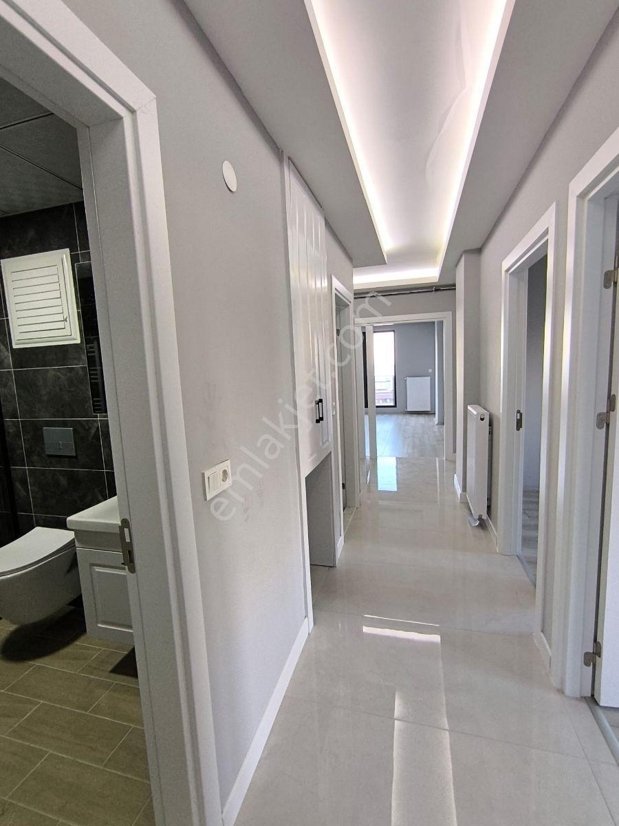Atakum Mevakent Sitesinde Deniz Manzaralı 3+1 Kiralık Daire - Görsel 31