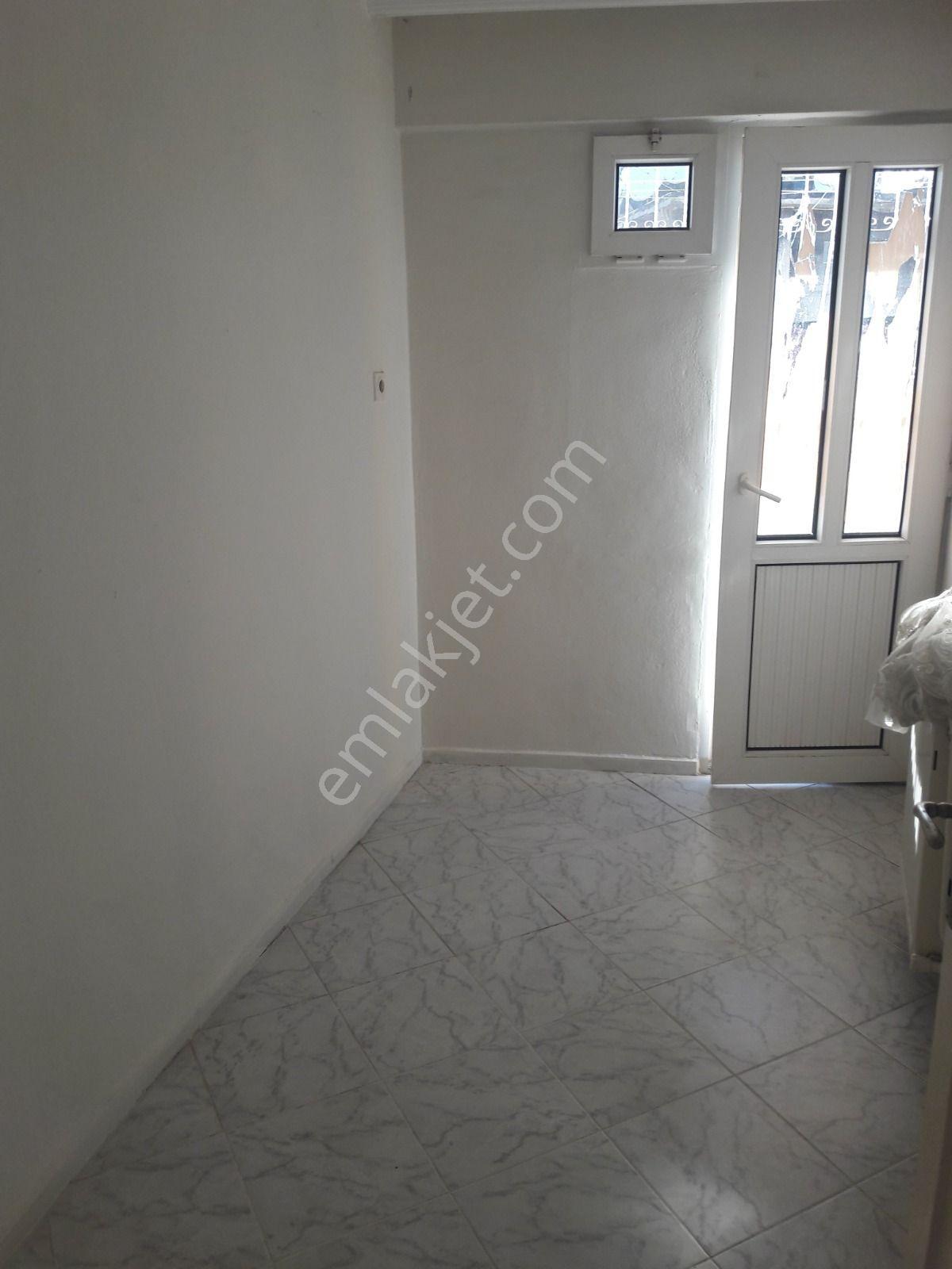 Konak Güzelyalı Merkezi Konumda 3+1 Doğalgaz Balkon Kapalı Mutfak Satılık Daire - Görsel 12