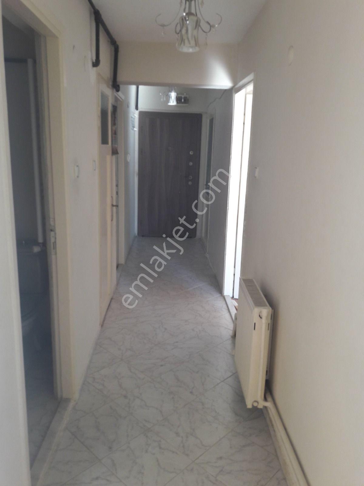 Konak Güzelyalı Merkezi Konumda 3+1 Doğalgaz Balkon Kapalı Mutfak Satılık Daire - Görsel 7