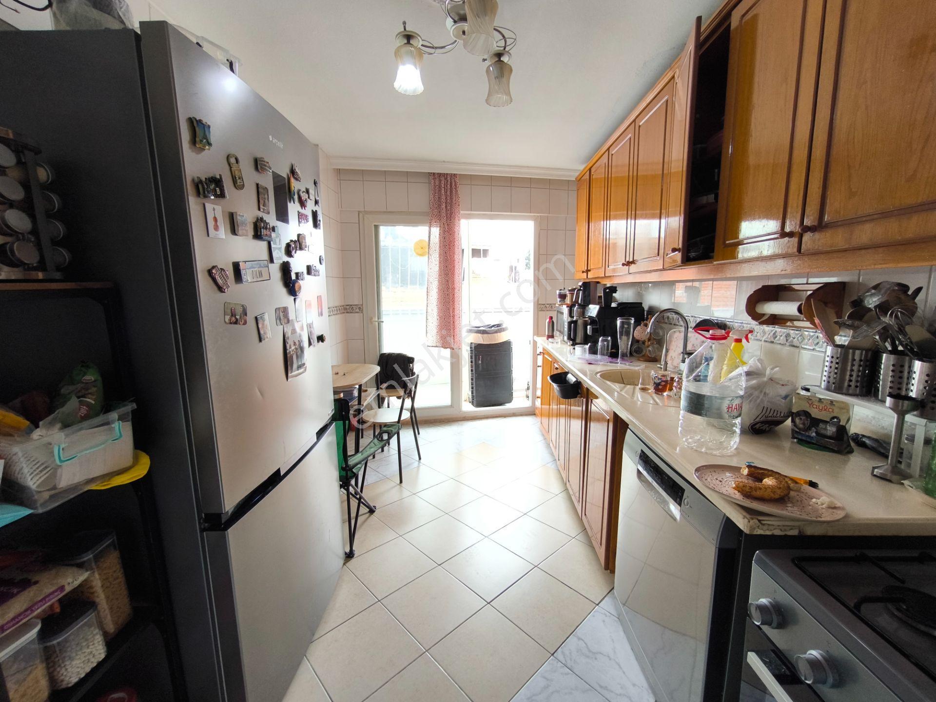 Konak Güzelyalı Merkezi Konumda 3+1 Doğalgaz Balkon Kapalı Mutfak Satılık Daire - Görsel 16