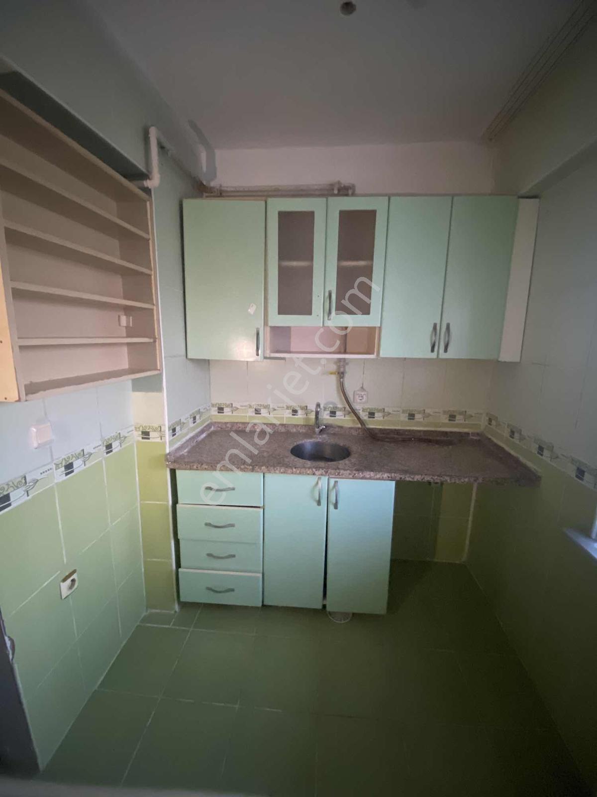 Marmaracık Sitesinde Güney Cephe Balkonlu 2+1 Kiralık Daire - Görsel 6