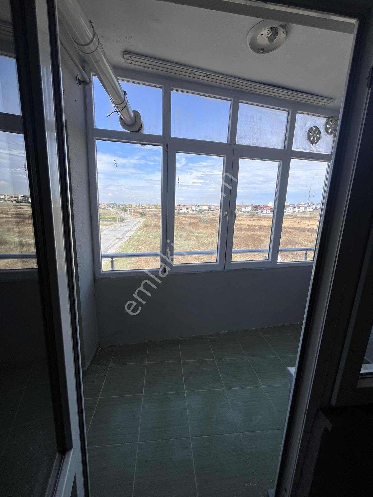 Marmaracık Sitesinde Güney Cephe Balkonlu 2+1 Kiralık Daire - Görsel 5