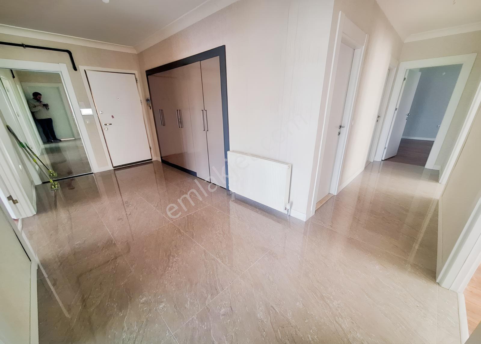 Mesire Alanı Karşısı Özel Bahçe Teraslı 4+1 Lüks Satılık Daire - Görsel 2