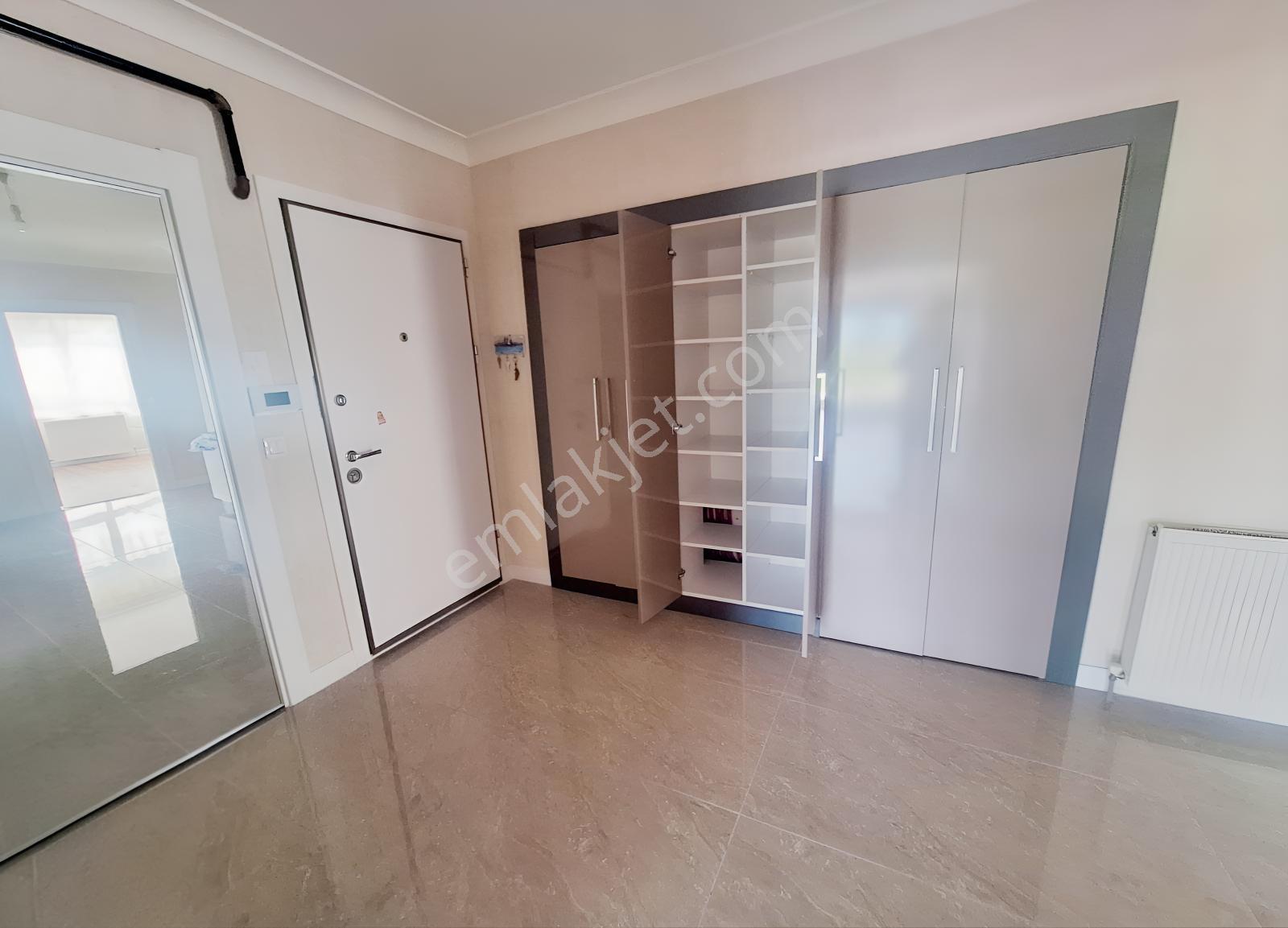 Mesire Alanı Karşısı Özel Bahçe Teraslı 4+1 Lüks Satılık Daire - Görsel 32