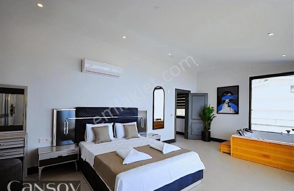 Kalkan Merkez Vatandaşlığa Uygun Deniz Manzaralı 4+1 Lüks Villa - Görsel 33