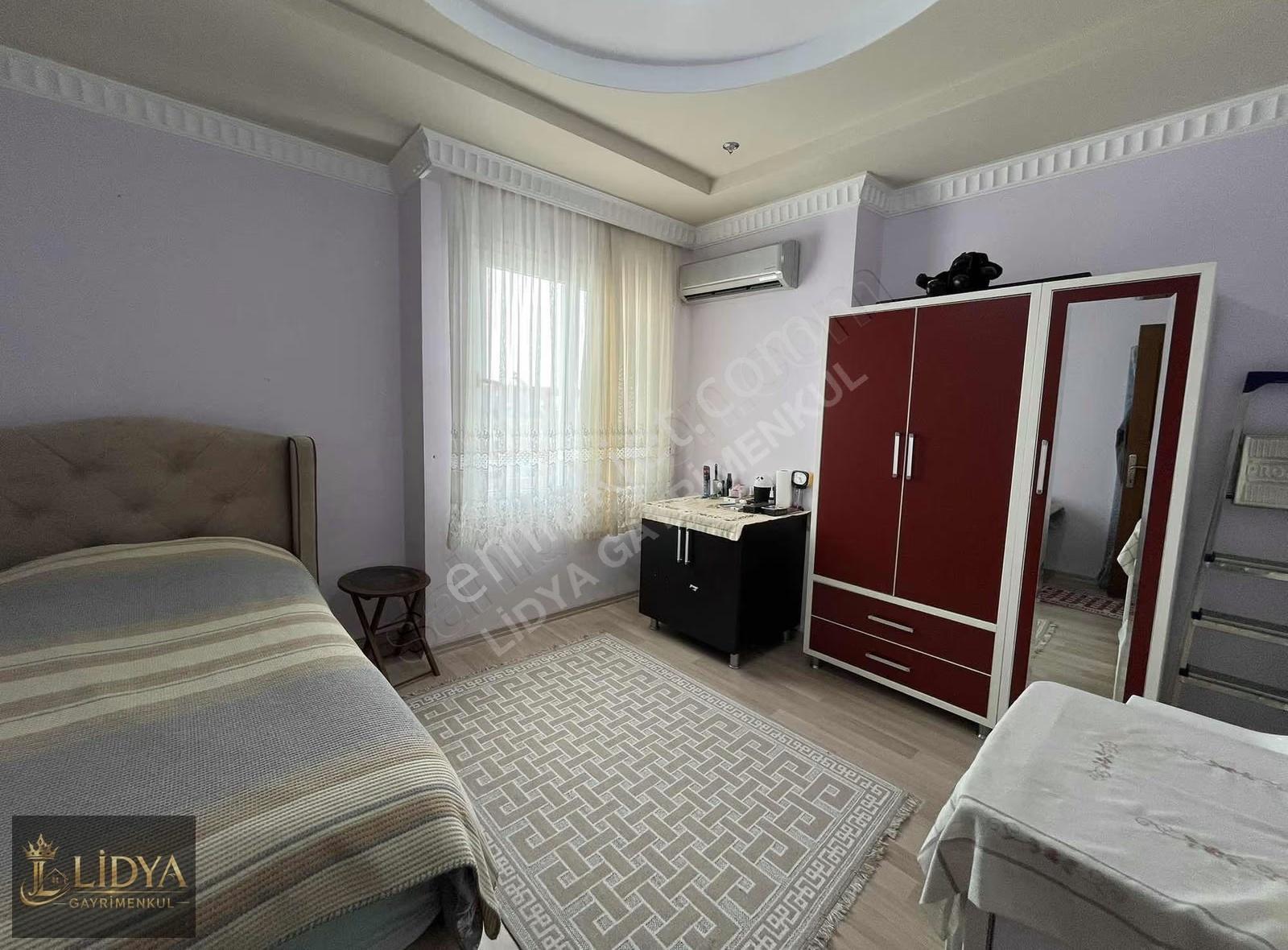 Yukarı Alata'da 240 M2 Satılık 4+1 Daire - Görsel 9