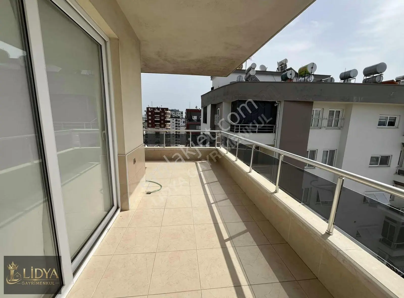 Yukarı Alata'da 240 M2 Satılık 4+1 Daire - Görsel 20