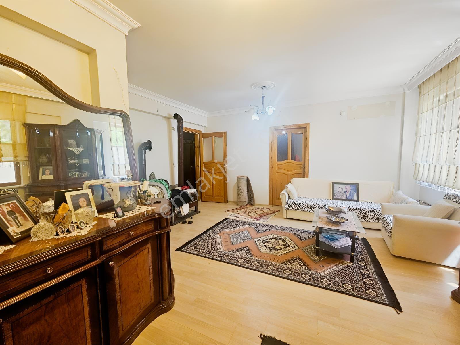 Kayalardan Misi Dibi Doğancıda Kiralık Muhteşem Bahçekatı Daire - Görsel 26