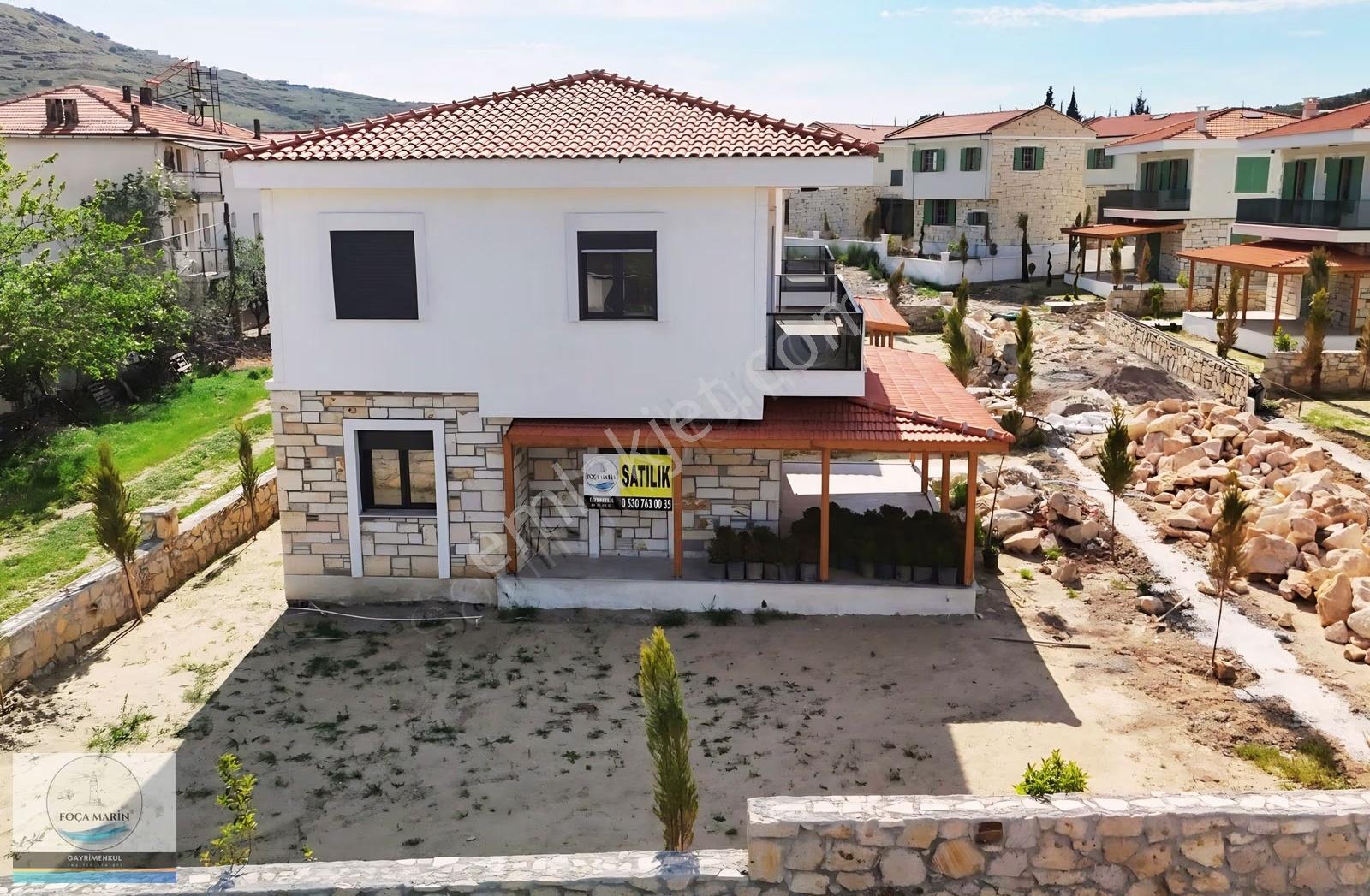 Foça-yenibağarası Mh. Merkezi Konum-müstakil Bahçeli 4+1 Villa - Görsel 19