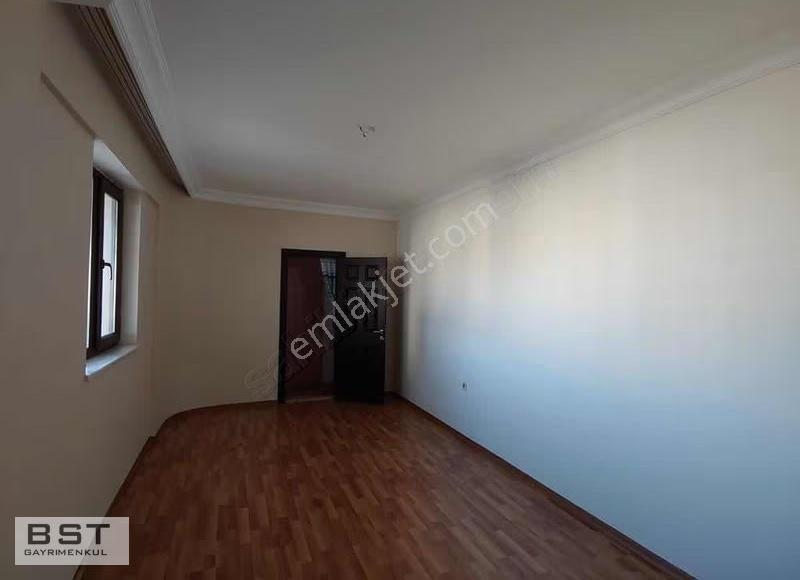 Beyhekim Mh. Azra Tatil Köyünde 4+1 200 M2 Net Satılık Daire - Görsel 4