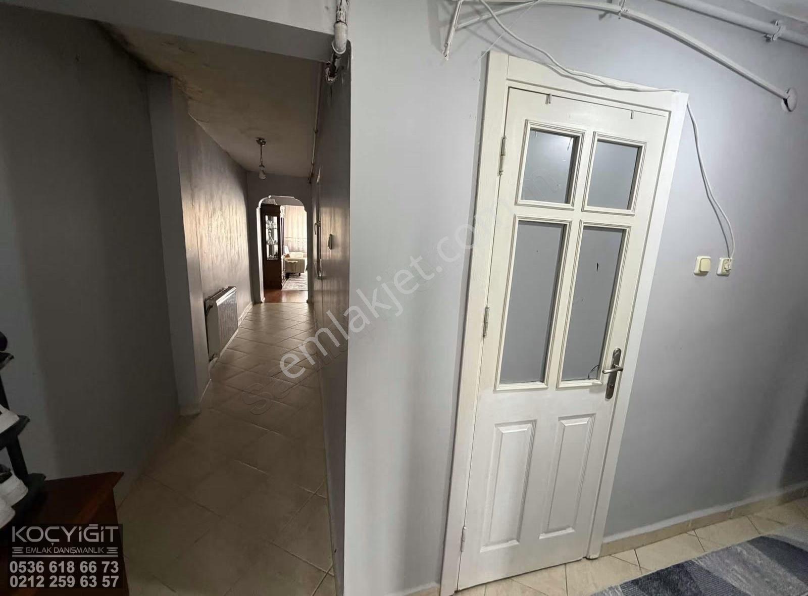 Ortaköyde Ana Caddeye Yakın Ara Kat Çift Balkon Çift Cepheli 2+1 - Görsel 6