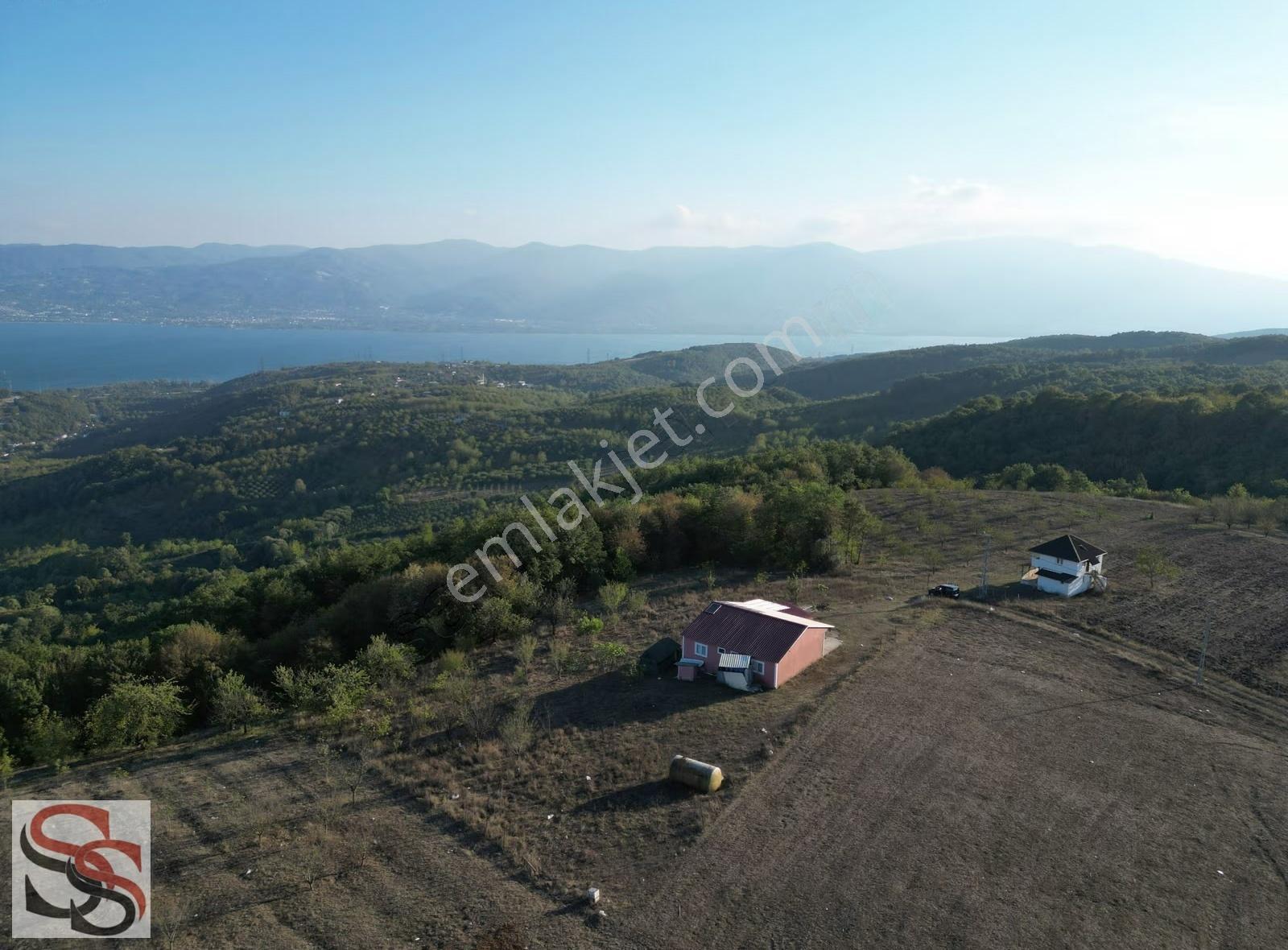 Serdivanda Göl Manzaralı 3,851m² Arsa İçi 2 Katlı Müsatakil Ev - Görsel 4