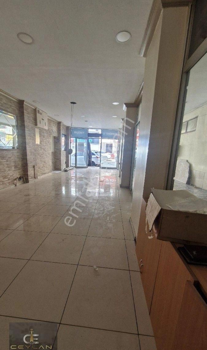 Ceylan Emlaktan Şehir Merkezinde Satılık Dükkan - Görsel 2