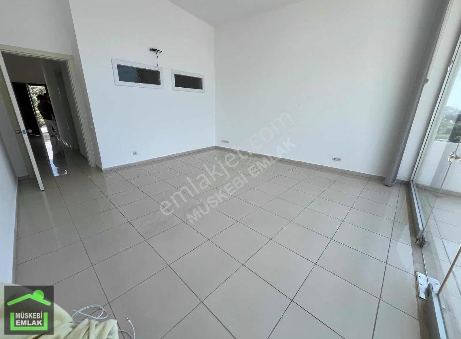 Bodrum Bitezde Kiralık Üst Kat Ofis - Görsel 3