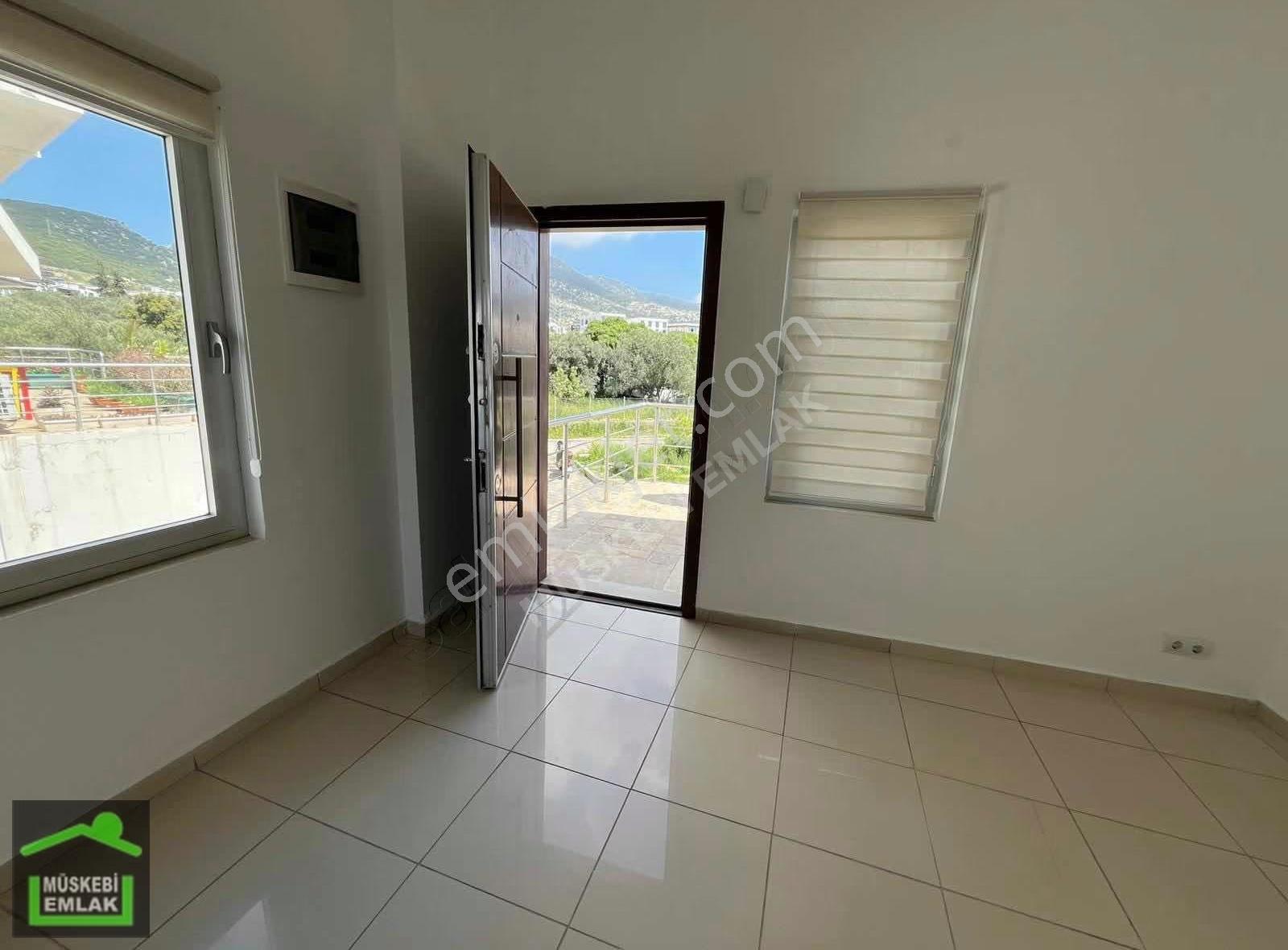 Bodrum Bitezde Kiralık Üst Kat Ofis - Görsel 12