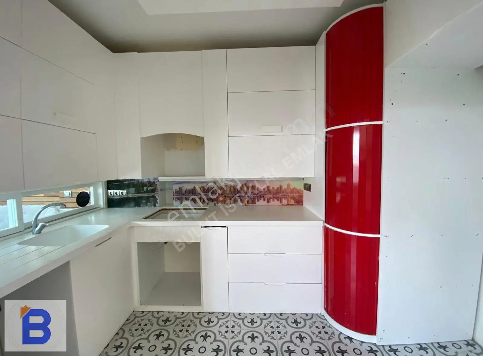 Bulut Emlak'tan Koruparkta Kiralık Temiz 2+1 Daire