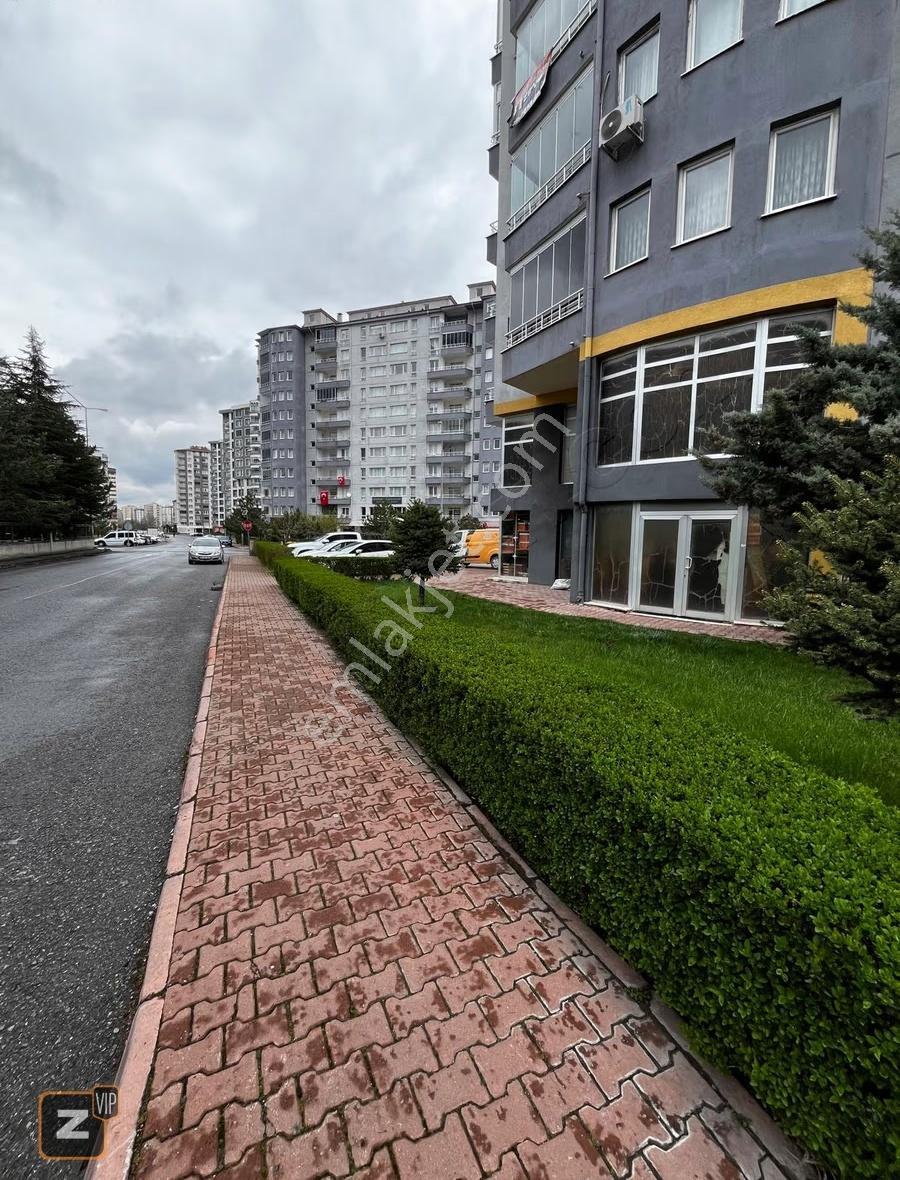 Yıldırım Beyazıt'ta Eraslan Anadolu Lisesi Arkasında | 170m² 4+1 - Görsel 19