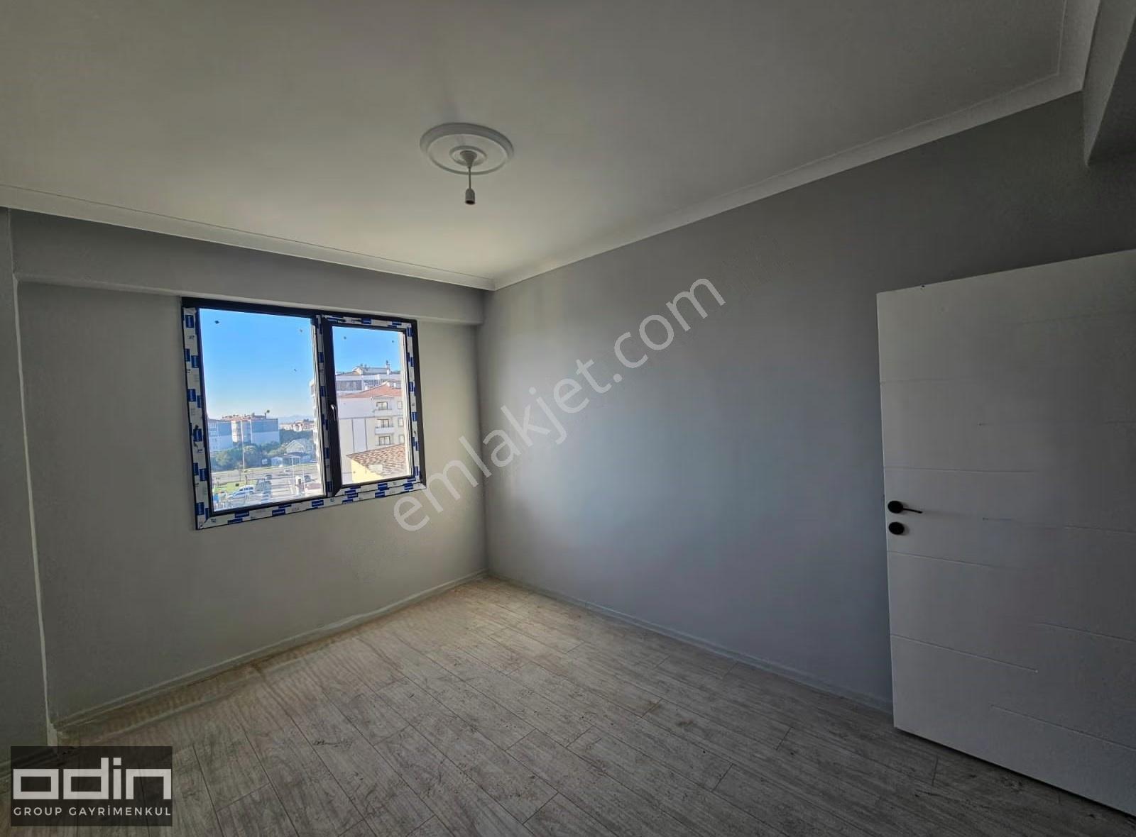Akçay Caddesi Üzeri - Sıfır - Yerden Isıtmalı - Ebeveyn Banyolu - Görsel 8