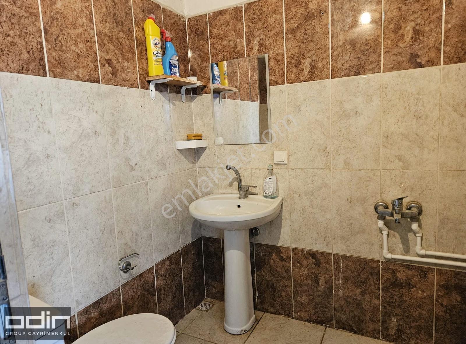 Üçüncüler Sanayi Sitesinde Geniş Kullanımlı Satılık Dükkan - Görsel 20