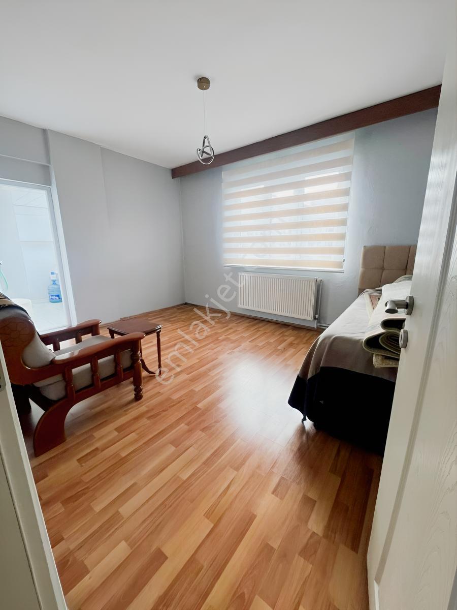 Emirsultan Lisesi Altı 3+1 Masrafsız Satılık Daire - Görsel 4