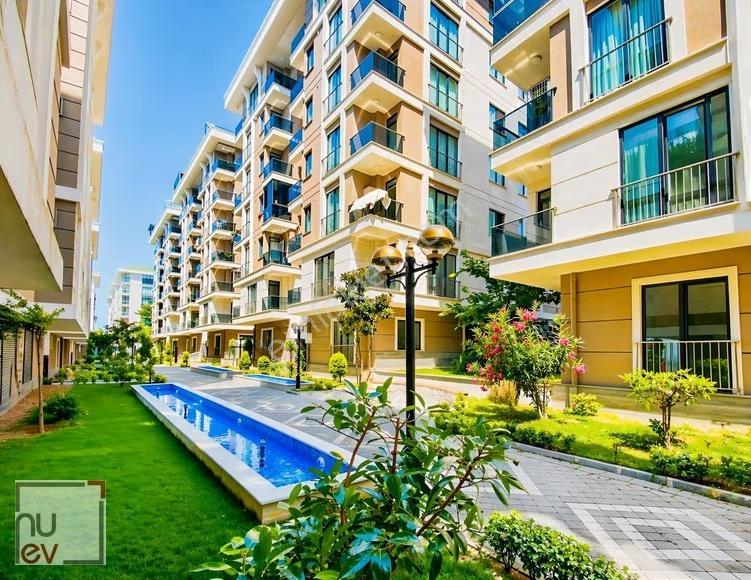Konforlu Yaşam İçin 2+1 Ebeveyn Banyolu Site İçi-nuev