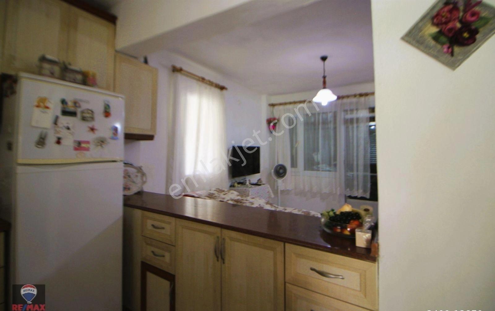 Dikili Salihleraltı Seçkinler Sitesinde Eşyalı Satılık 3+1 Yazlık - Görsel 11