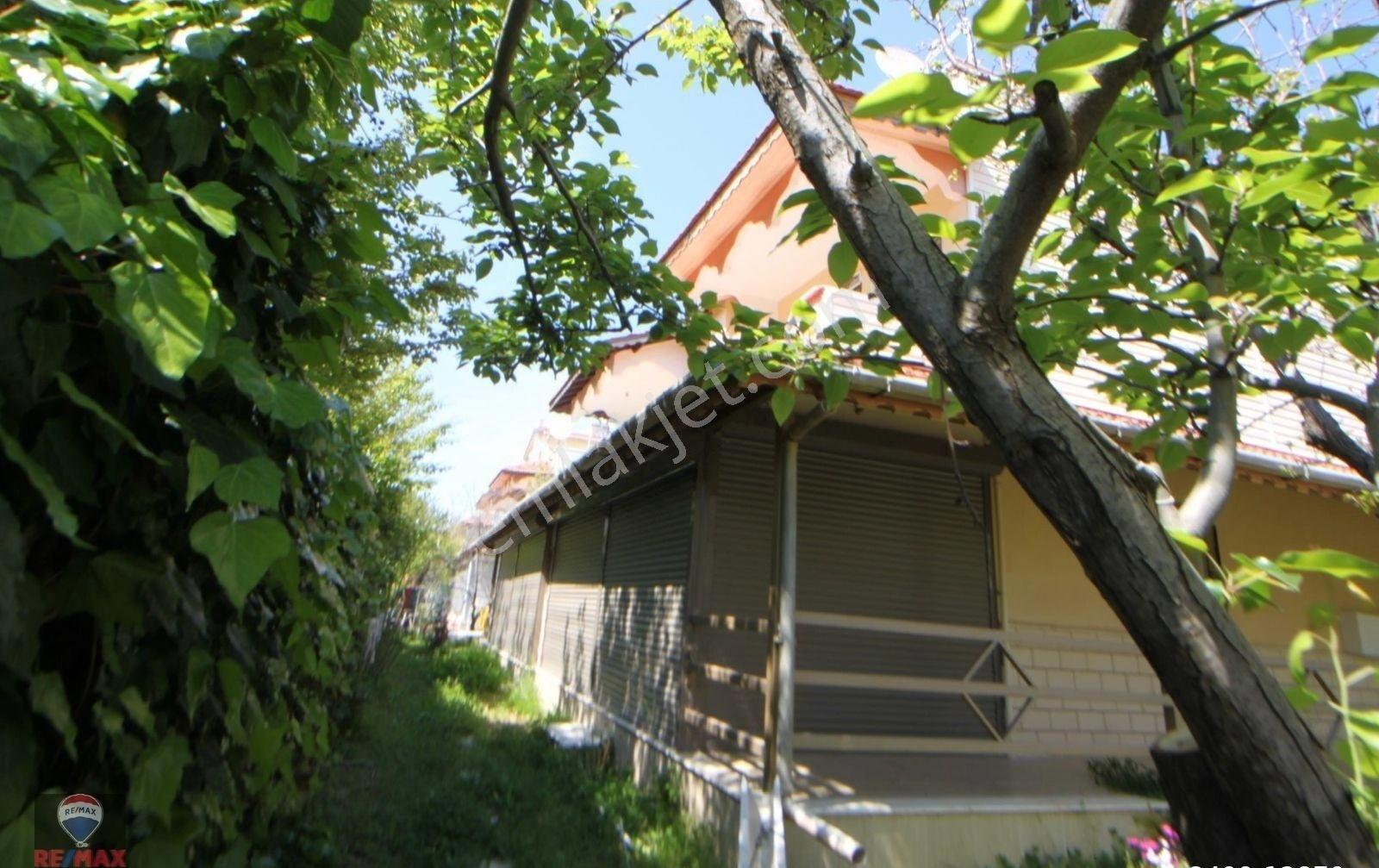 Dikili Salihleraltı Seçkinler Sitesinde Eşyalı Satılık 3+1 Yazlık - Görsel 17