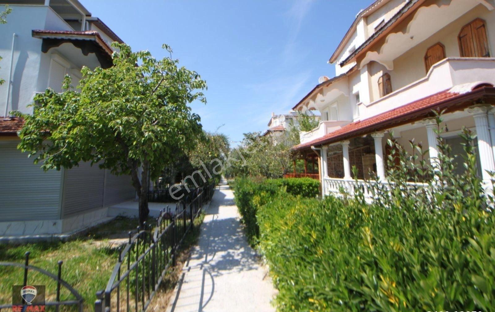 Dikili Salihleraltı Seçkinler Sitesinde Eşyalı Satılık 3+1 Yazlık - Görsel 23
