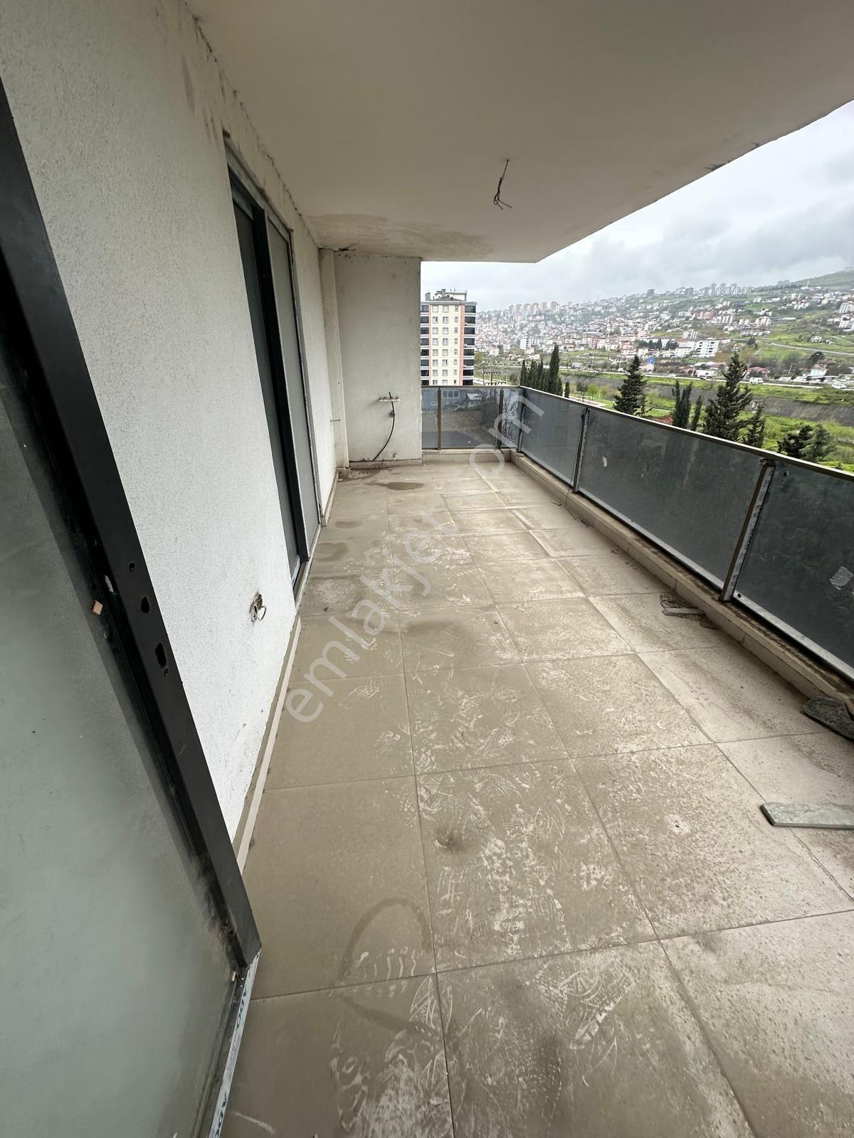 Evim-nur'dan Derebahçe Mah 3+1 2 Geniş Balkonlu Otoparklı Caddeye Cephe Mükemmel Konumda Daire - Görsel 8