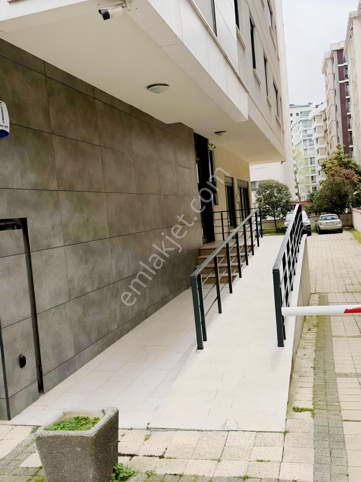 Caddebostanda Lüks Konsept Kiralık 3+1 Daire - Görsel 11