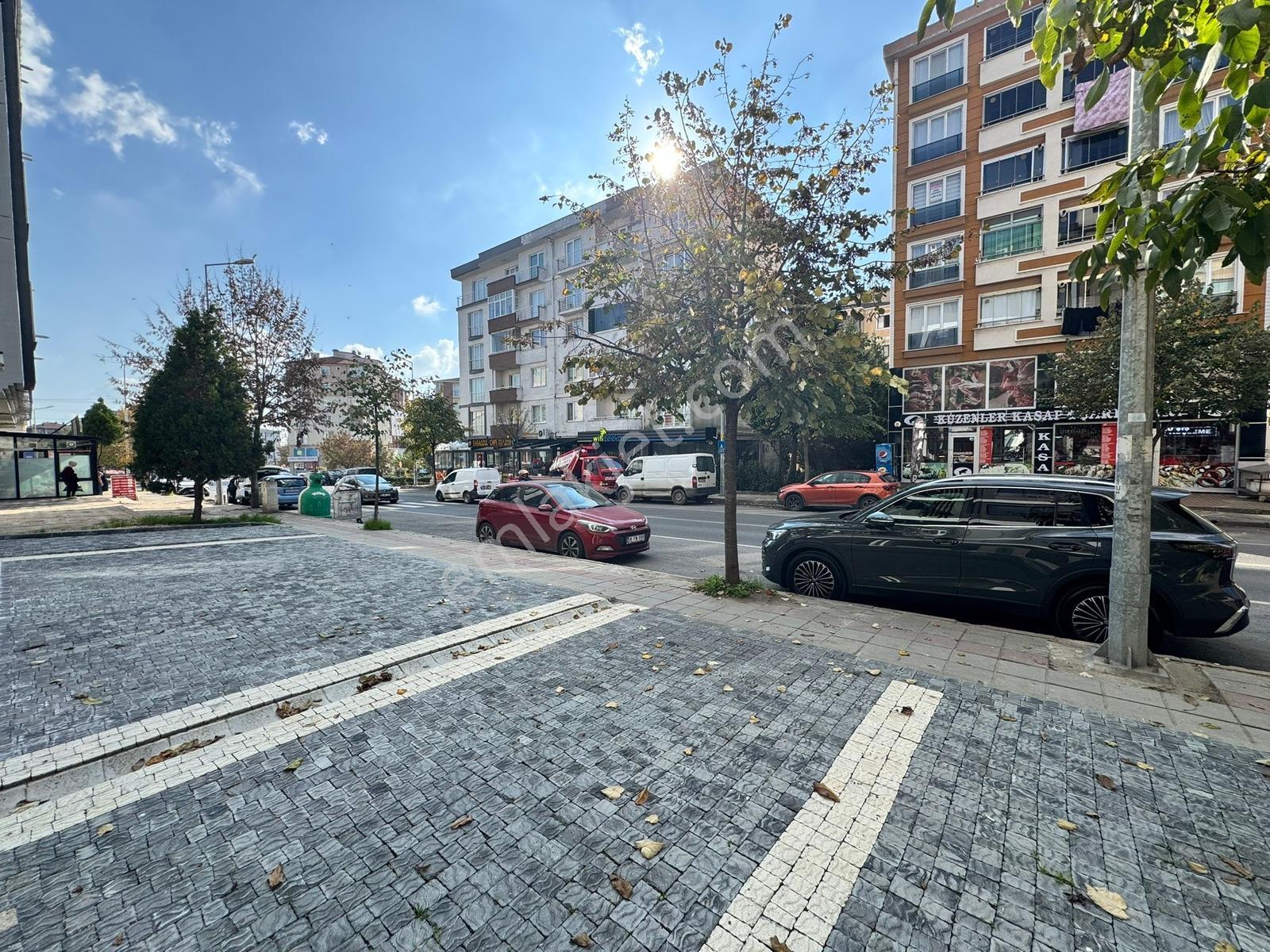Cadde Üzeri Kiralık Daire 2+1 Sıfır Ara Katta - Görsel 10
