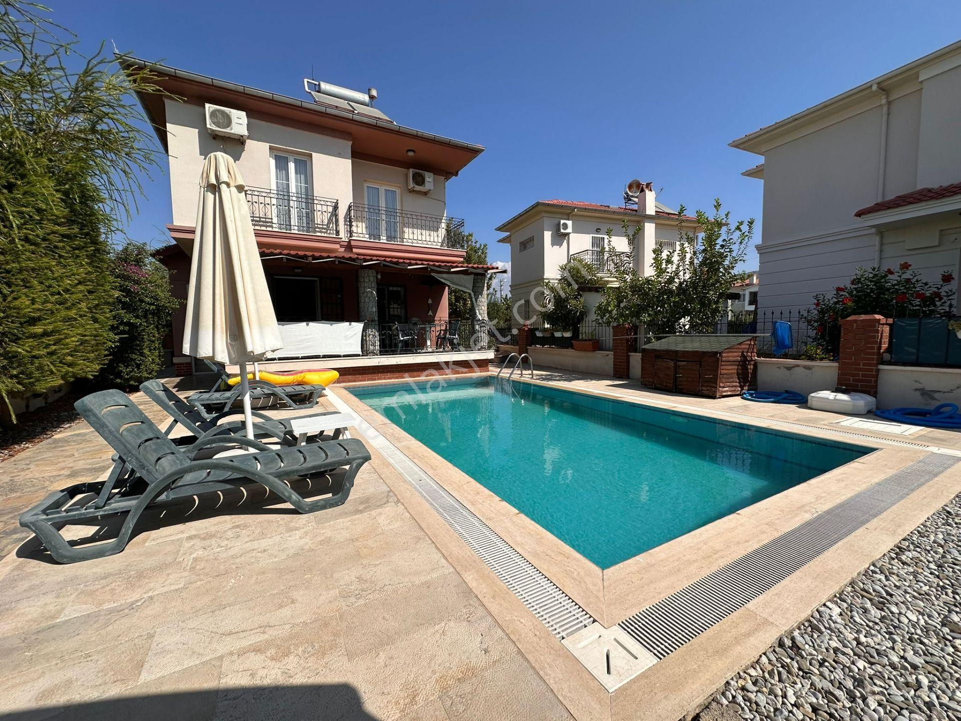 Stop’tan Denize Yürüme Mesafesinde 360m² Arsa Paylı Müstakil Villa - Görsel 2