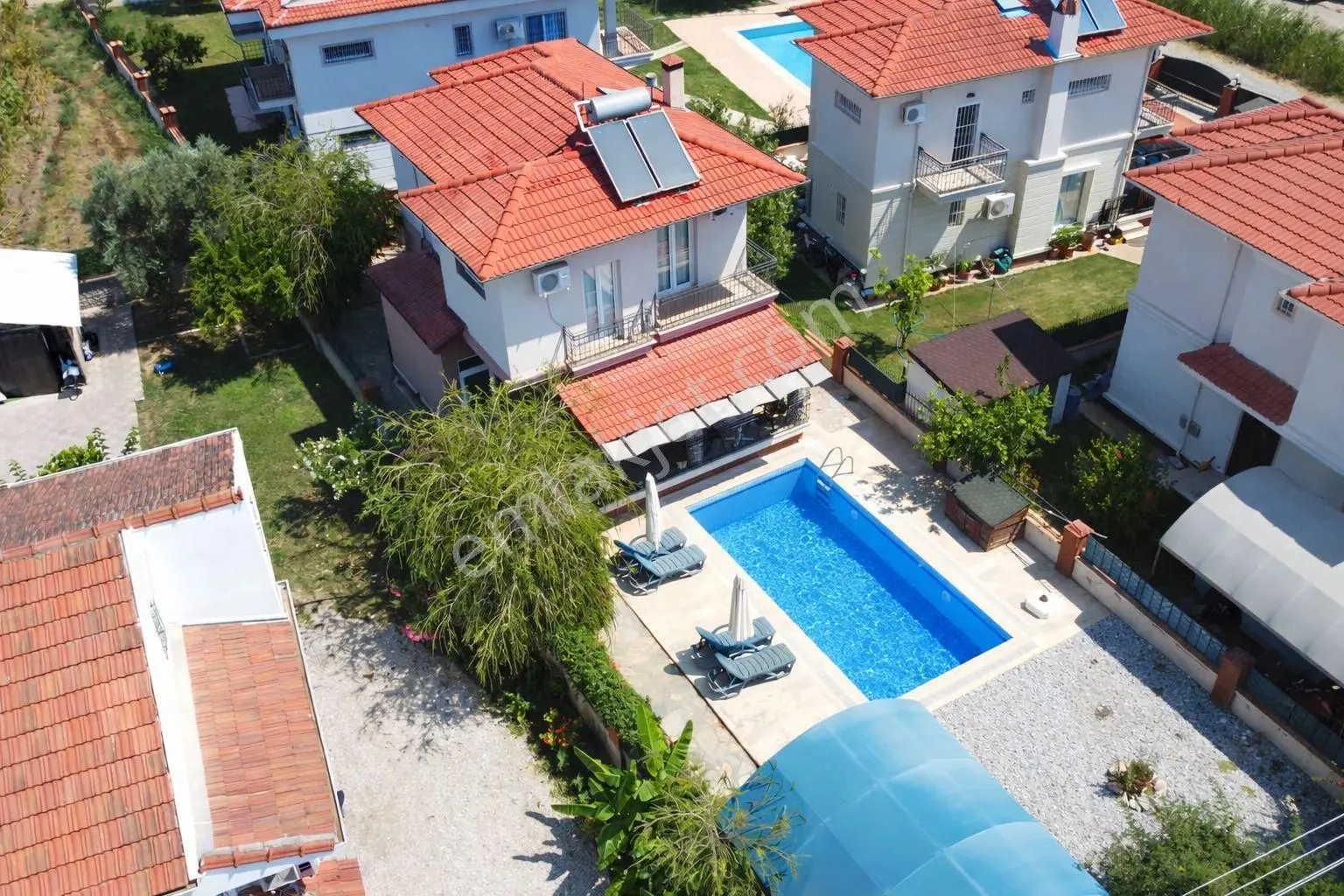 Stop’tan Denize Yürüme Mesafesinde 360m² Arsa Paylı Müstakil Villa - Görsel 2