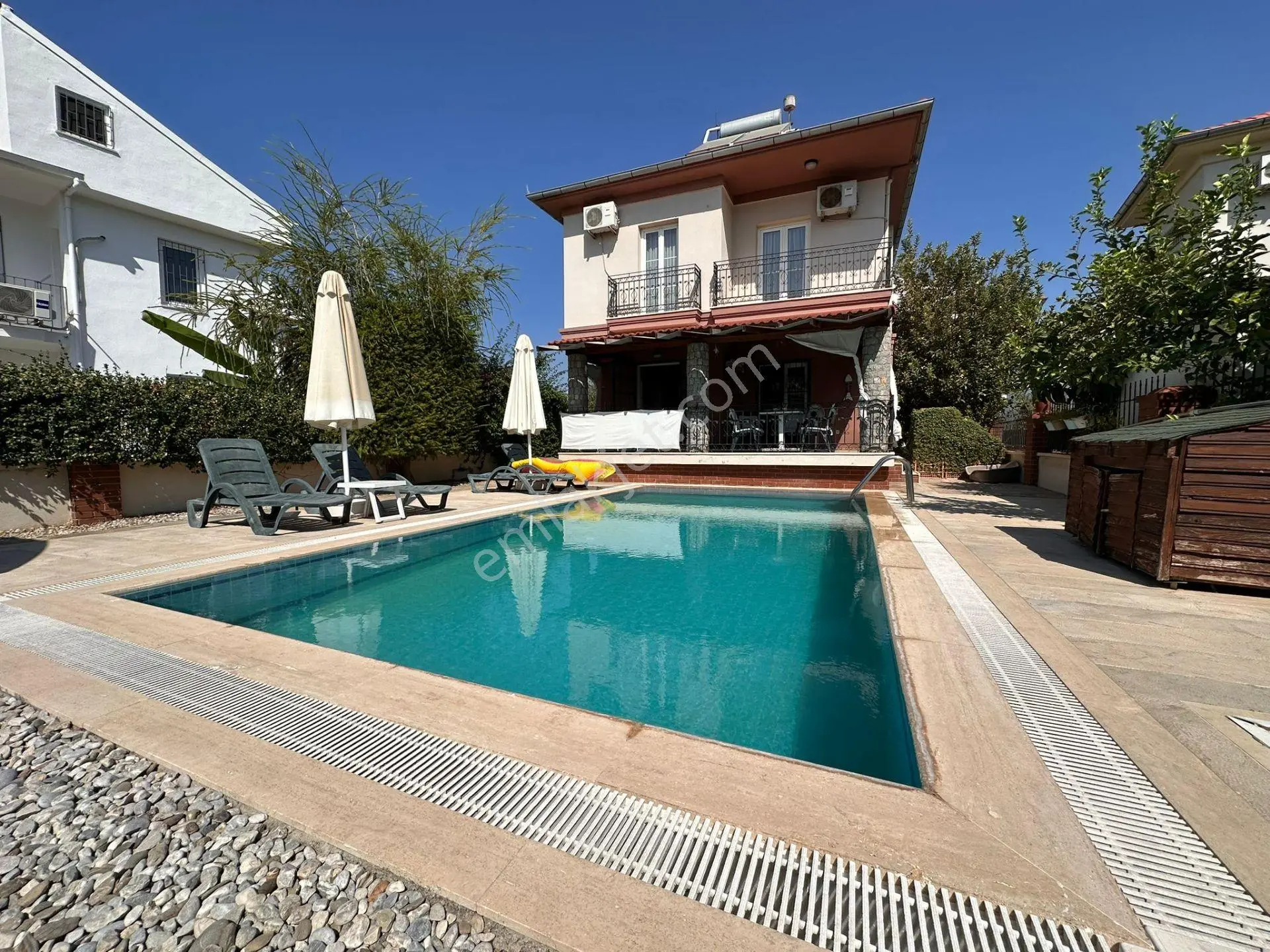 Stop’tan Denize Yürüme Mesafesinde 360m² Arsa Paylı Müstakil Villa - Görsel 3