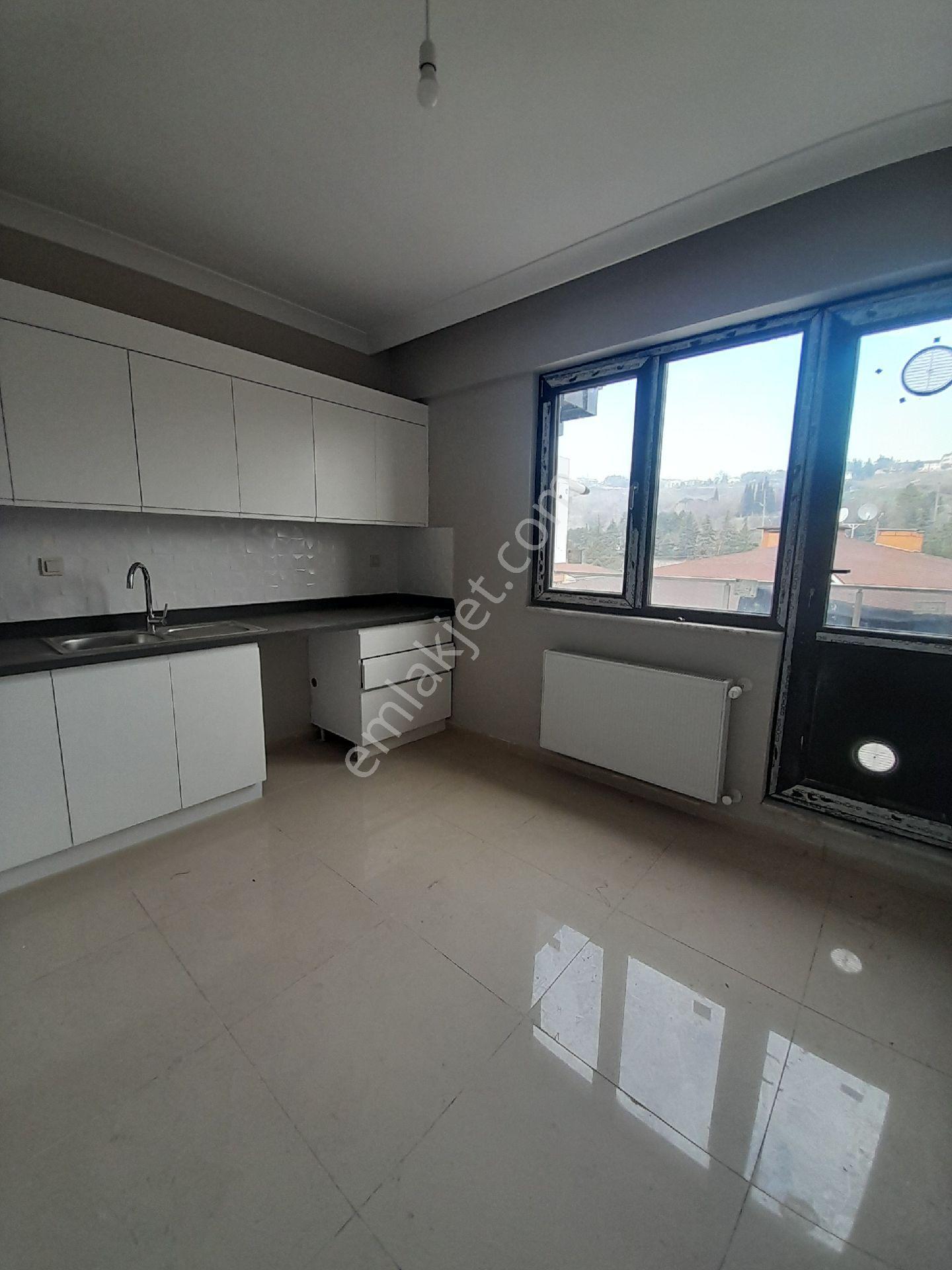İzmit Cumhuriyet Mahallesi Türköz Bozdağ Sitesinde 3+1 Satılık Dubleks Daire - Görsel 8