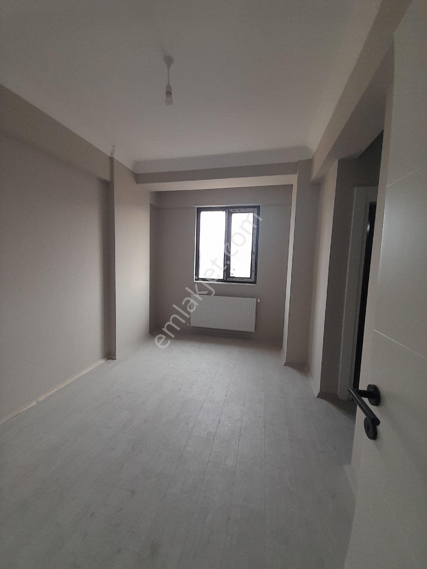 İzmit Cumhuriyet Mahallesi Türköz Bozdağ Sitesinde 3+1 Satılık Dubleks Daire - Görsel 12