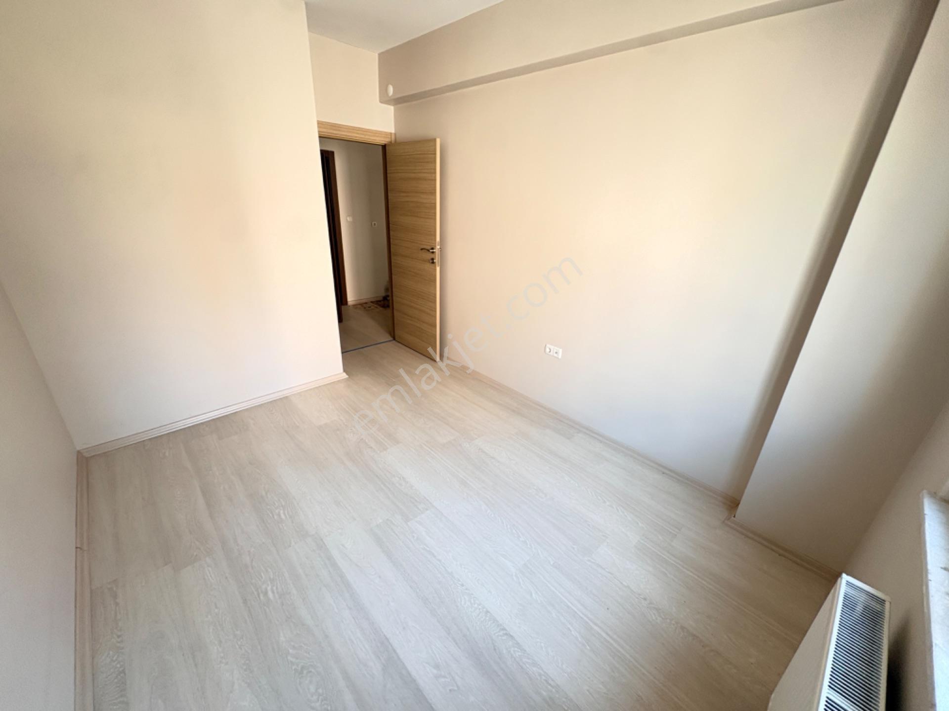 Marmara'dan Atatürk Mahallesi 1+1 Eşyasız Kiralık Daire - Görsel 15
