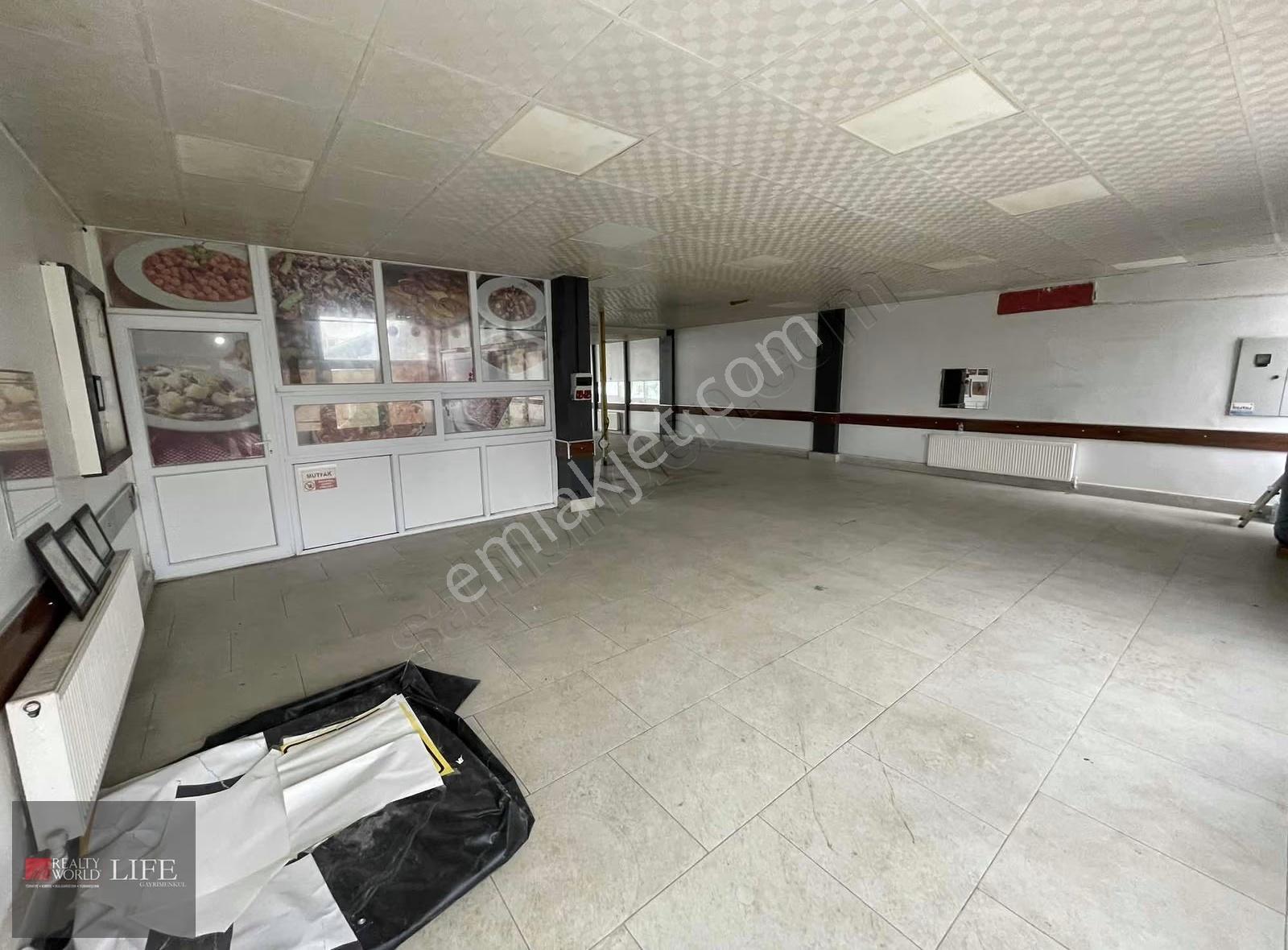 Rw Lıfe // Emko Sanayi Sitesinde Geniş Kiralık Dükkan - Görsel 19