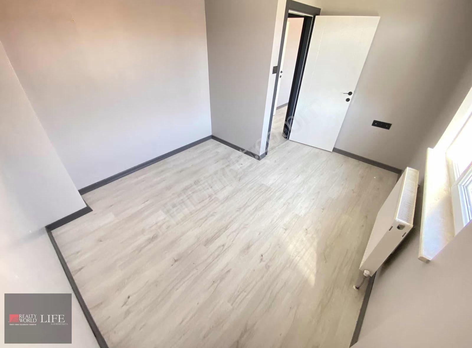 Rw Lıfe //çamlıca Mah.gündüz Ökçün Cadde Üzeri 2+1 Kiralık Daire - Görsel 32