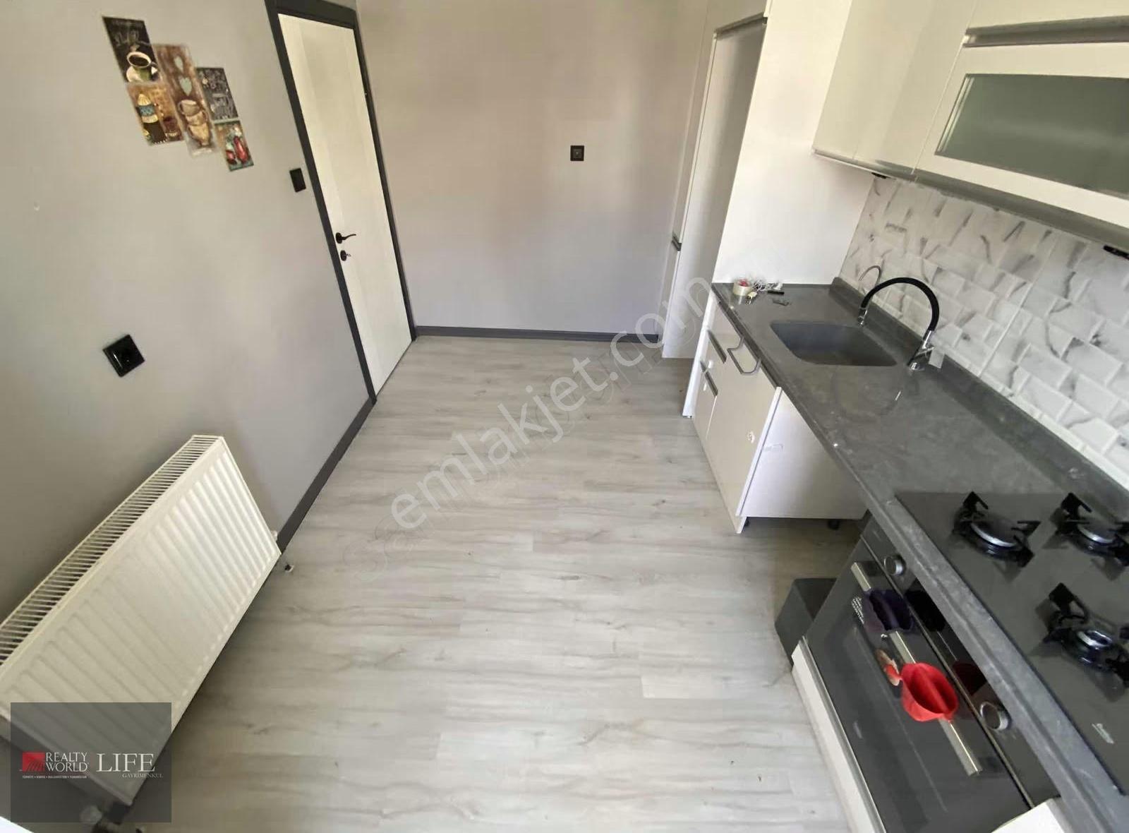 Rw Lıfe //çamlıca Mah.gündüz Ökçün Cadde Üzeri 2+1 Kiralık Daire - Görsel 4